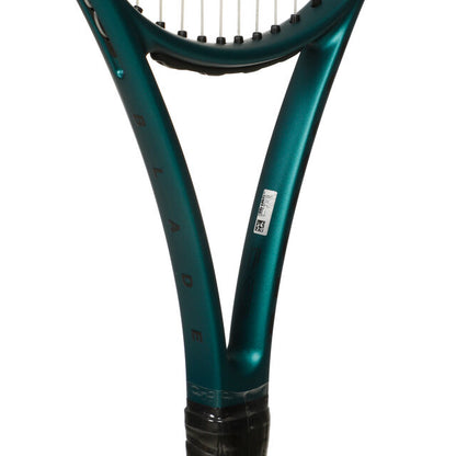 Wilson Blade 101L V9 Tennis Racket